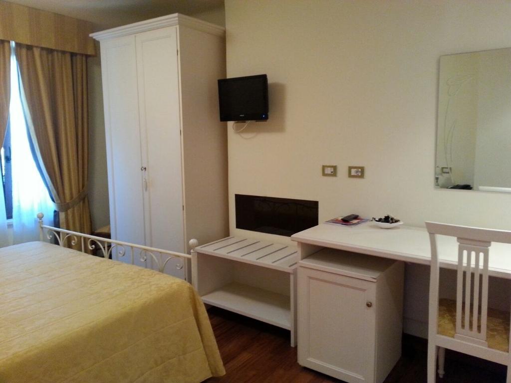 Hotel Ristorante Ruatta San Maurizio Δωμάτιο φωτογραφία