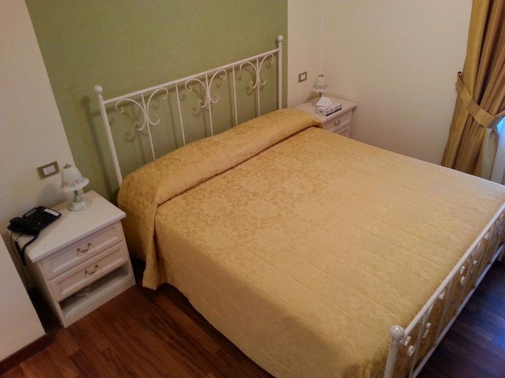 Hotel Ristorante Ruatta San Maurizio Δωμάτιο φωτογραφία